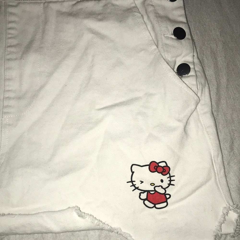 Hello Kitty - Picture 2 of 6